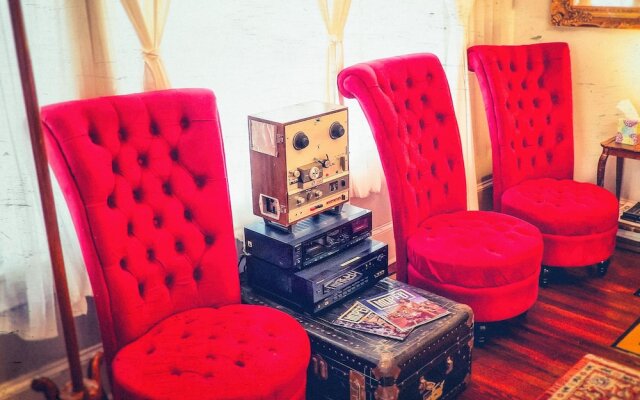 Isetta Inn (Boutique Inn)