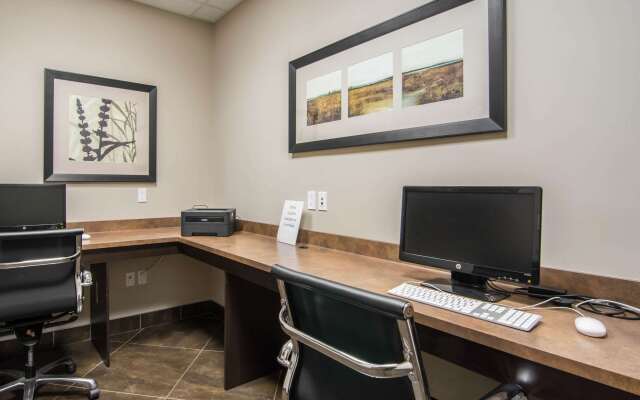 Comfort Inn & Suites