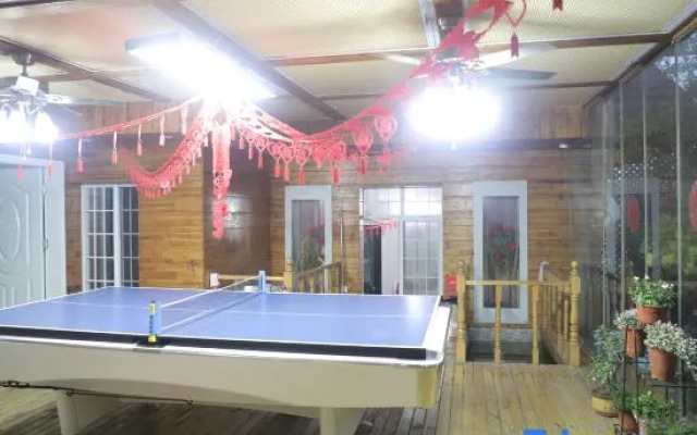 Wuwei Legend Holiday Hotel