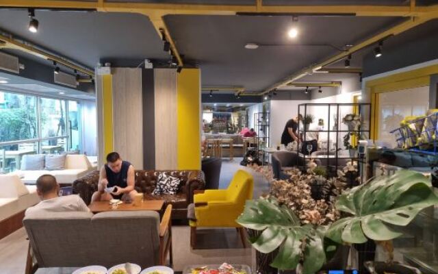 The Key Point Hotel
