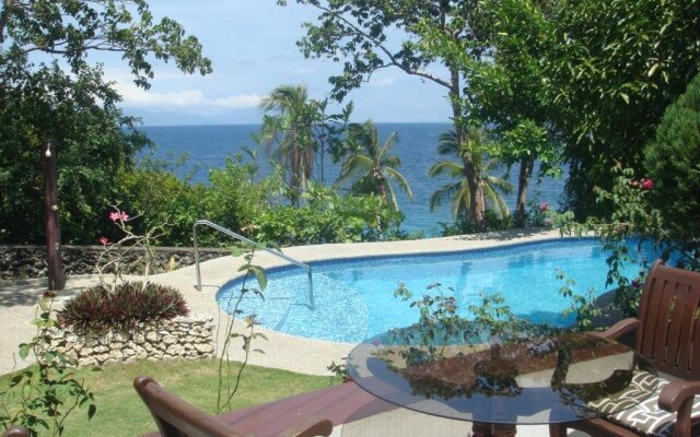 Padre Burgos Castle Resort