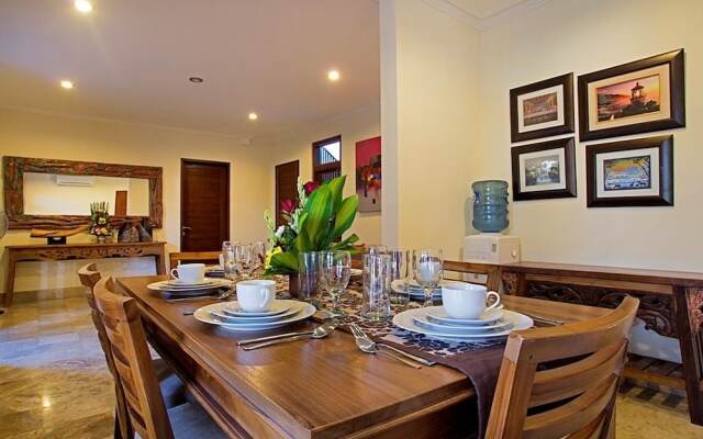 Rukun Residence Home In Seminyak Bali