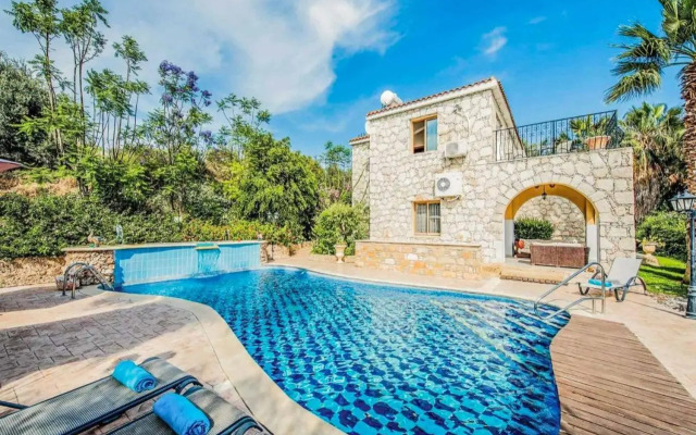 Villa Anna Argaka