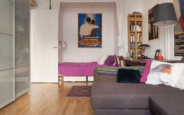 Modern Studio Center of Paris - Smartrenting