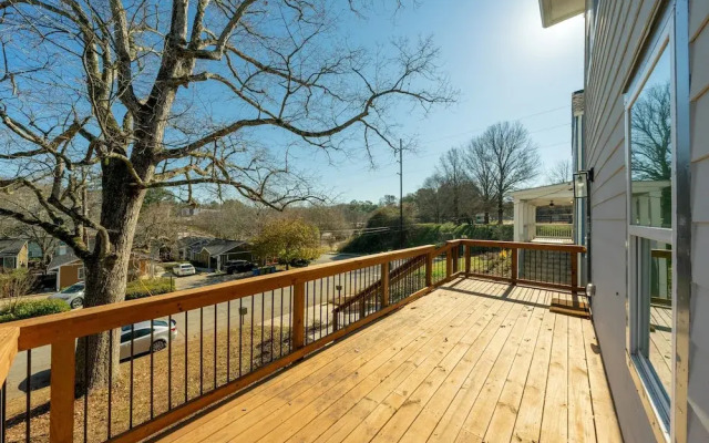 New Luxury Family Friendly Home Centrally Located
