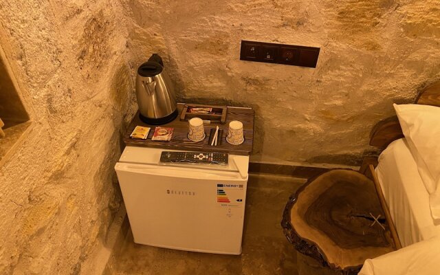 Ceran Stone House