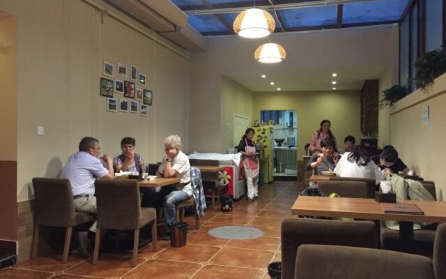 Chengdu Holly Hostel