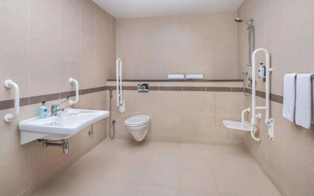 Holiday Inn Express Dubai - Jumeirah