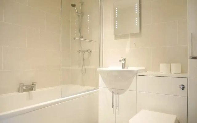 Lower Gill Gardens Penthouse