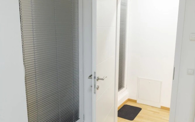 Rennweg Rooftop by Welcome2vienna