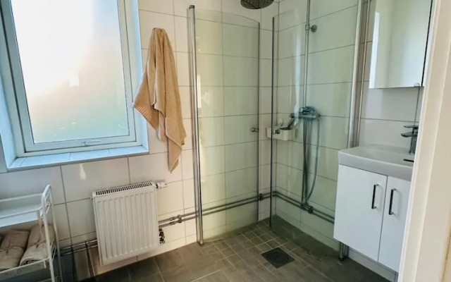 3 Rooms Cozy Apartment