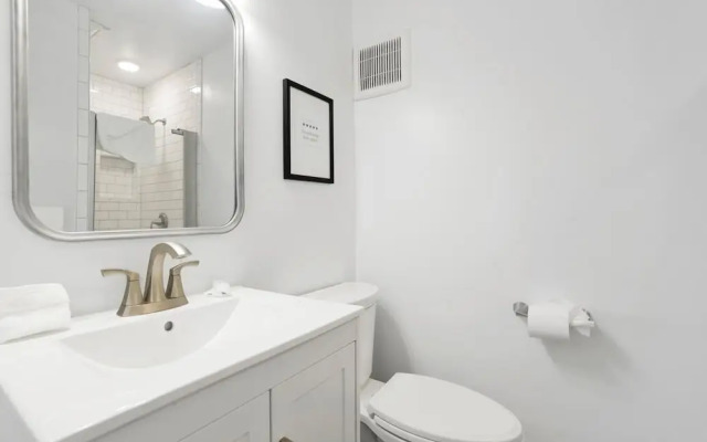 Black OAK Cabin #1977