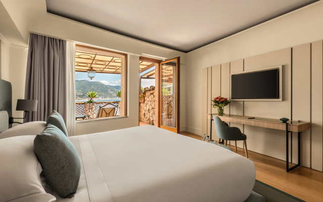 Atlantis Bay - VRetreats