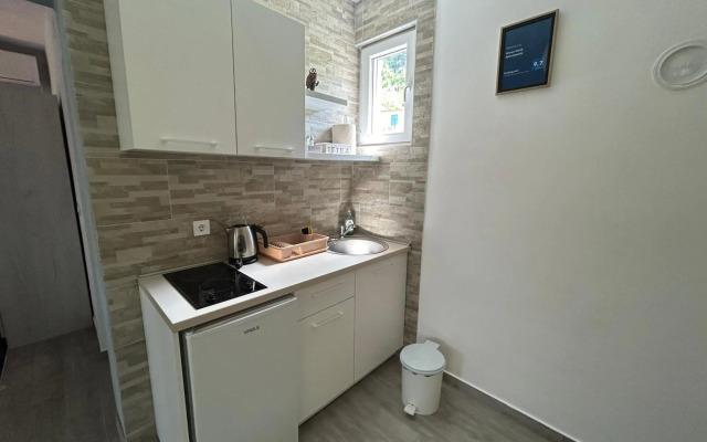 Green Field Apartments