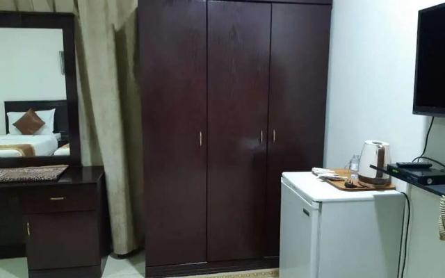 4Rent Hotel Suites (Al Rouda)
