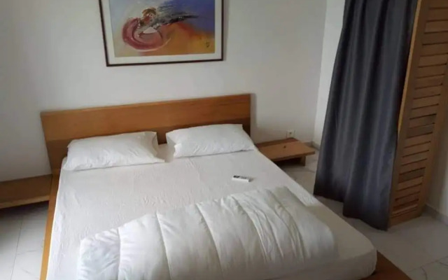 Au Petit Jura - Adults Only