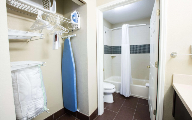 Sonesta ES Suites Austin The Domain Area