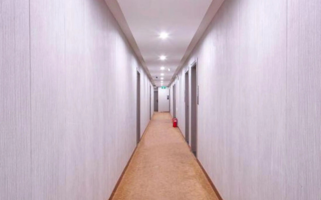 Pebble Motel Cloud Hotel (Chaohu Wanda Plaza)