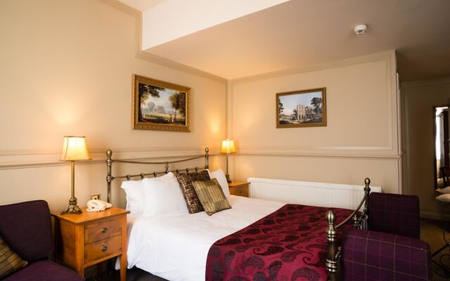 Antelope Hotel by Greene King Inns