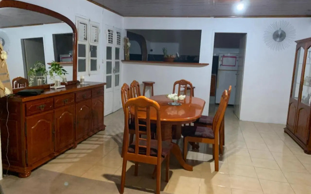 Villa à louer à Sainte-Anne en Martinique