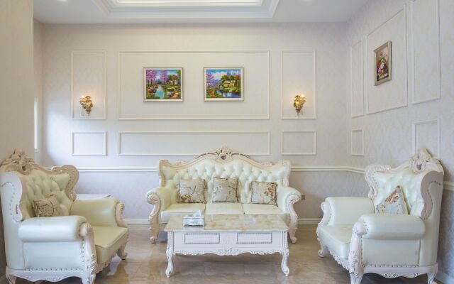 WheZhou New World Hotel
