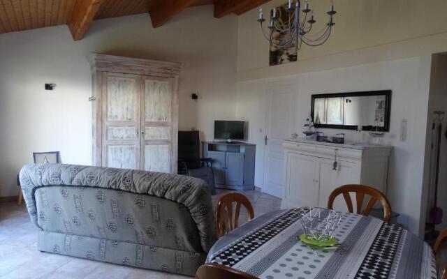 Gite 3 Etoiles Les Nougers (Adults Only)