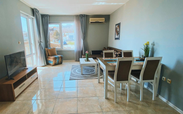 25m FROM THE BEACH!! Luxury Sea Paradise Apartment