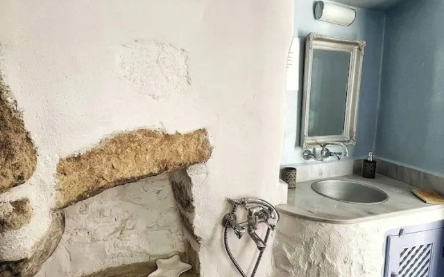 Traditional 2 Bd Chora House Patmos