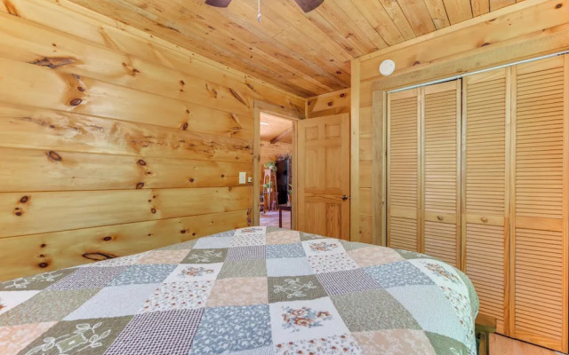 Secluded Cosby Cabin w/ Wraparound Deck