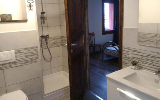 Corona Bed & Breakfast