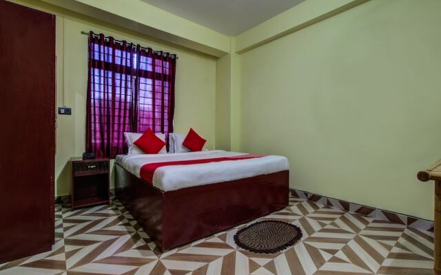 OYO 11935 White Cloud Guest House