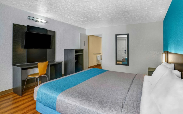 Motel 6 Lexington East