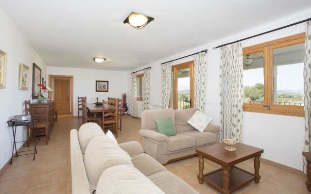 Villa - 4 Bedrooms with Pool and WiFi - 103131