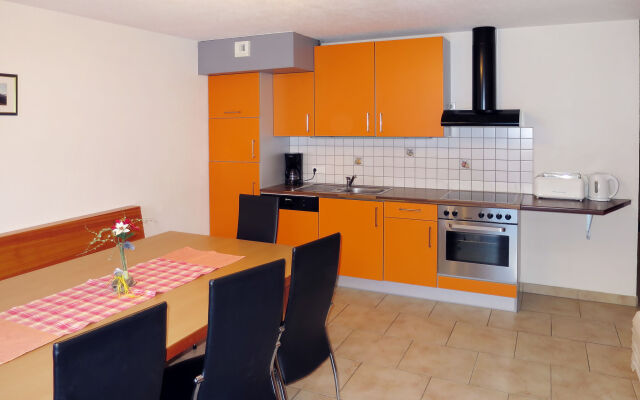 Apart Sonja (KPL648)