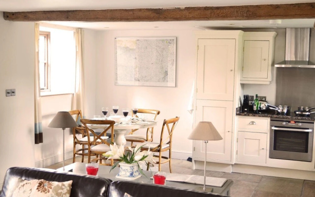 Hampton Wafre Cottage