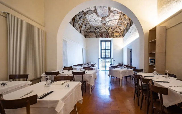 Ca' Uberti Palace Hotel , Mantegna Hotels