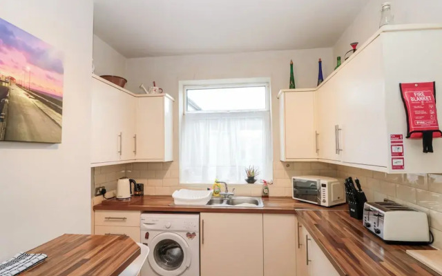 White Rose Apartment