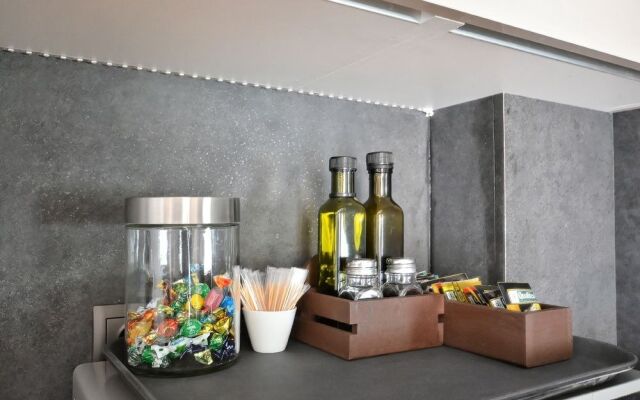 Acropolis Executive Suite
