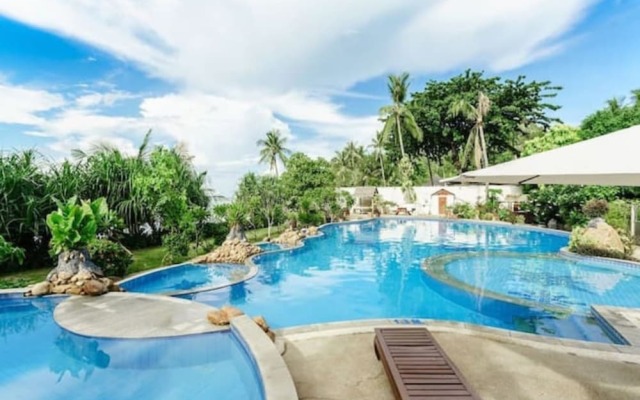 4 Bedroom Villa on Beachfront Resort TG39