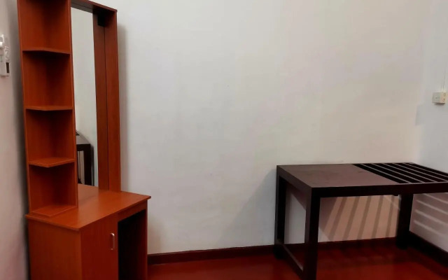 Sai Holiday Inn