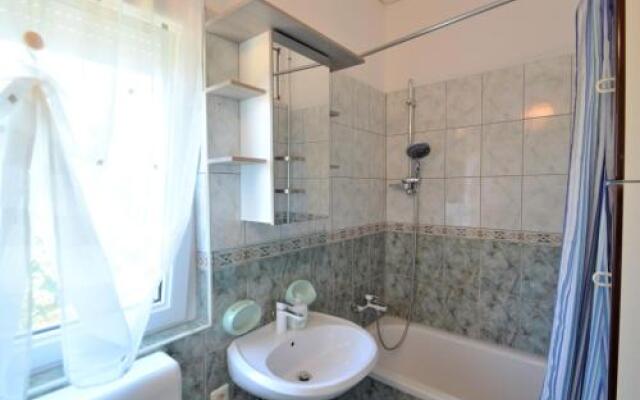 Holiday Home Ana (MDN148)