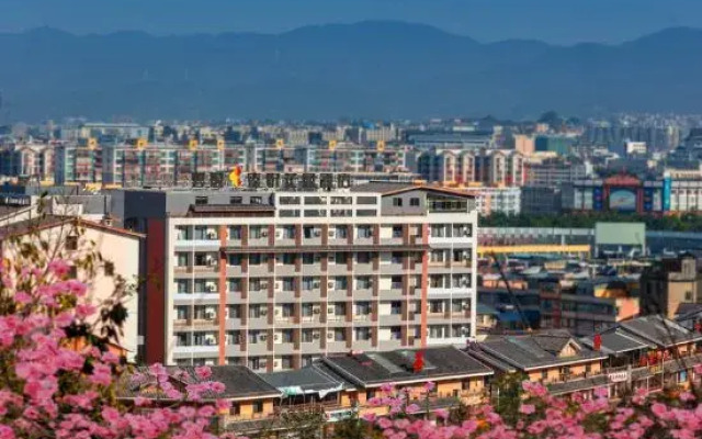 Yunyi Zhenyue Garden Hotel