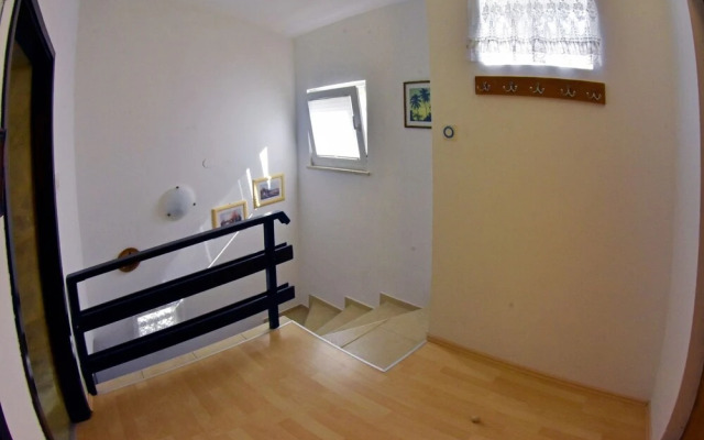 Olive Apartments