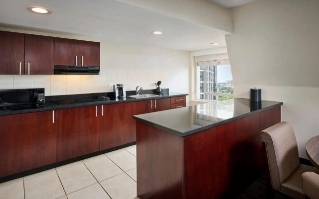 Holiday Inn Ottawa Dwtn - Parliament Hill by IHG