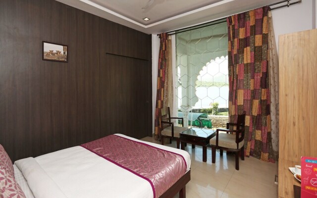 Hotel Vishalas The Raj Kesar Regency