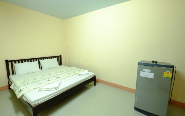 Baansetthanan Apartment