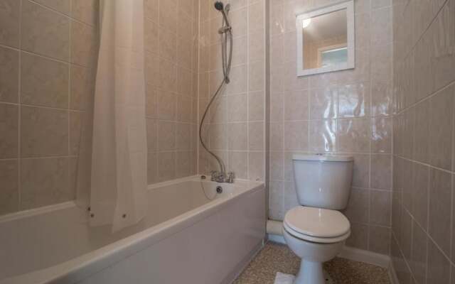 2 bedroom serviced & equipped house