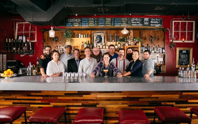 Firehouse Hostel & Lounge