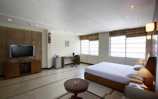 Curzon Suites