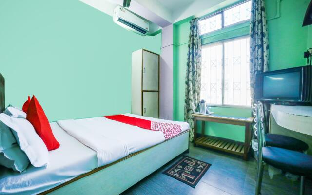 OYO Flagship 69571 Hotel Spark